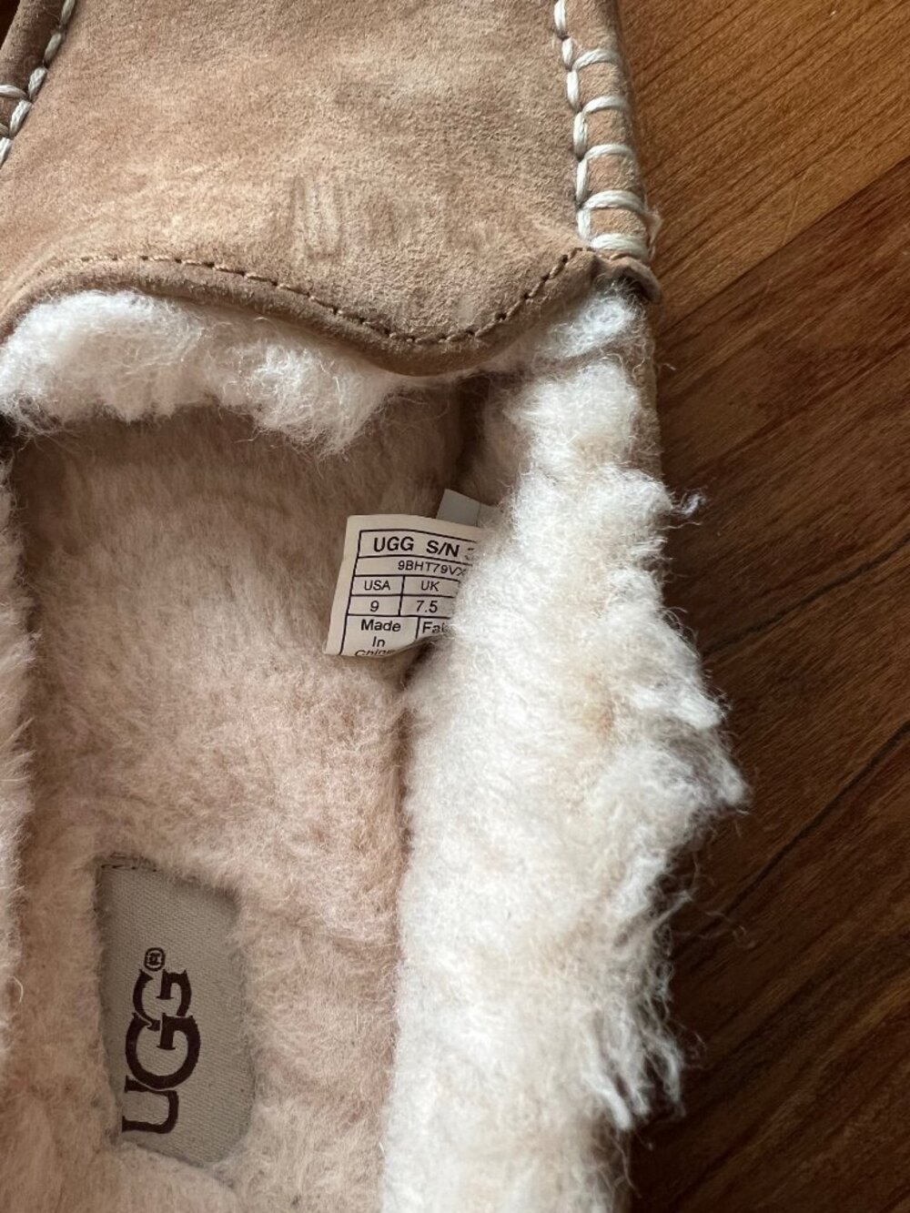 Ugg Women's Ansley Slippers - Picture 4 of 5